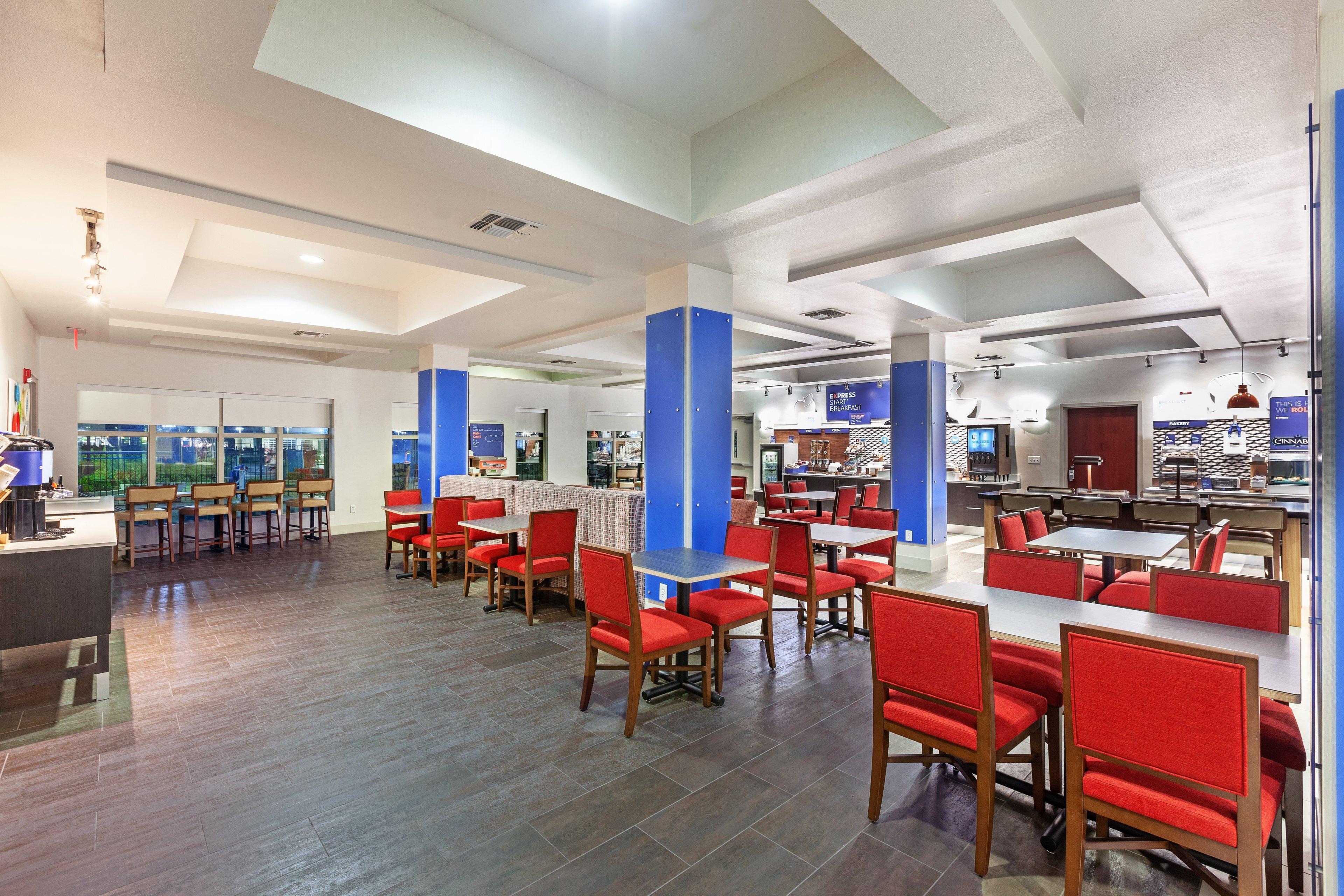 Holiday Inn Express Hotel And Suites Shreveport South Park Plaza By Ihg Exterior photo