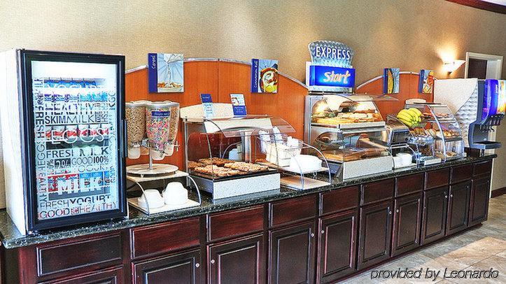 Holiday Inn Express Hotel And Suites Shreveport South Park Plaza By Ihg Exterior photo
