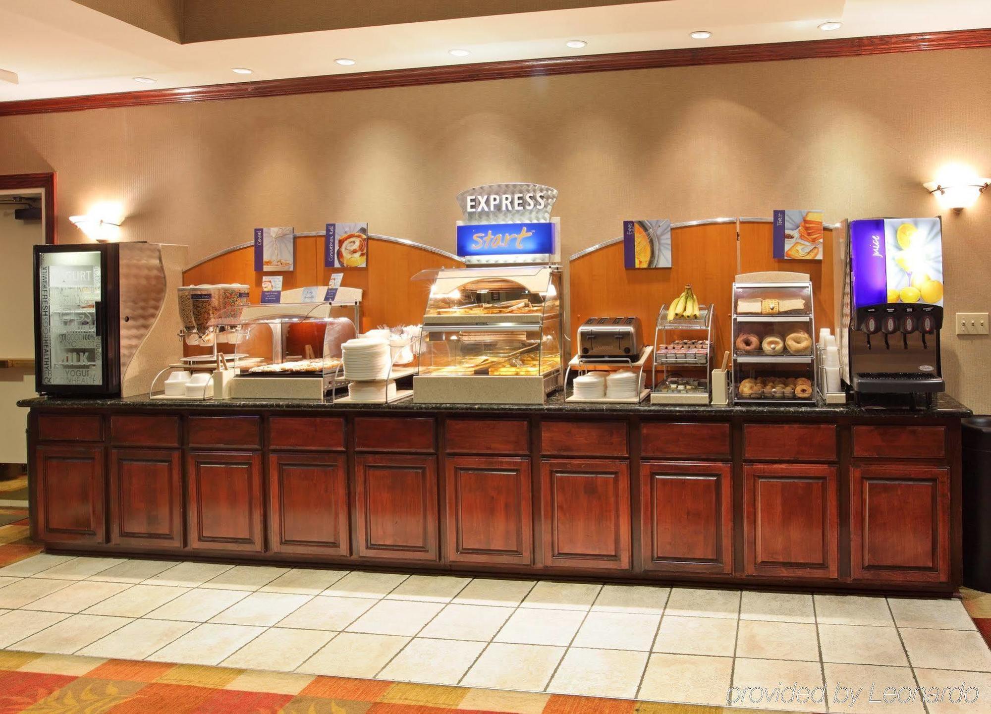 Holiday Inn Express Hotel And Suites Shreveport South Park Plaza By Ihg Restaurant photo